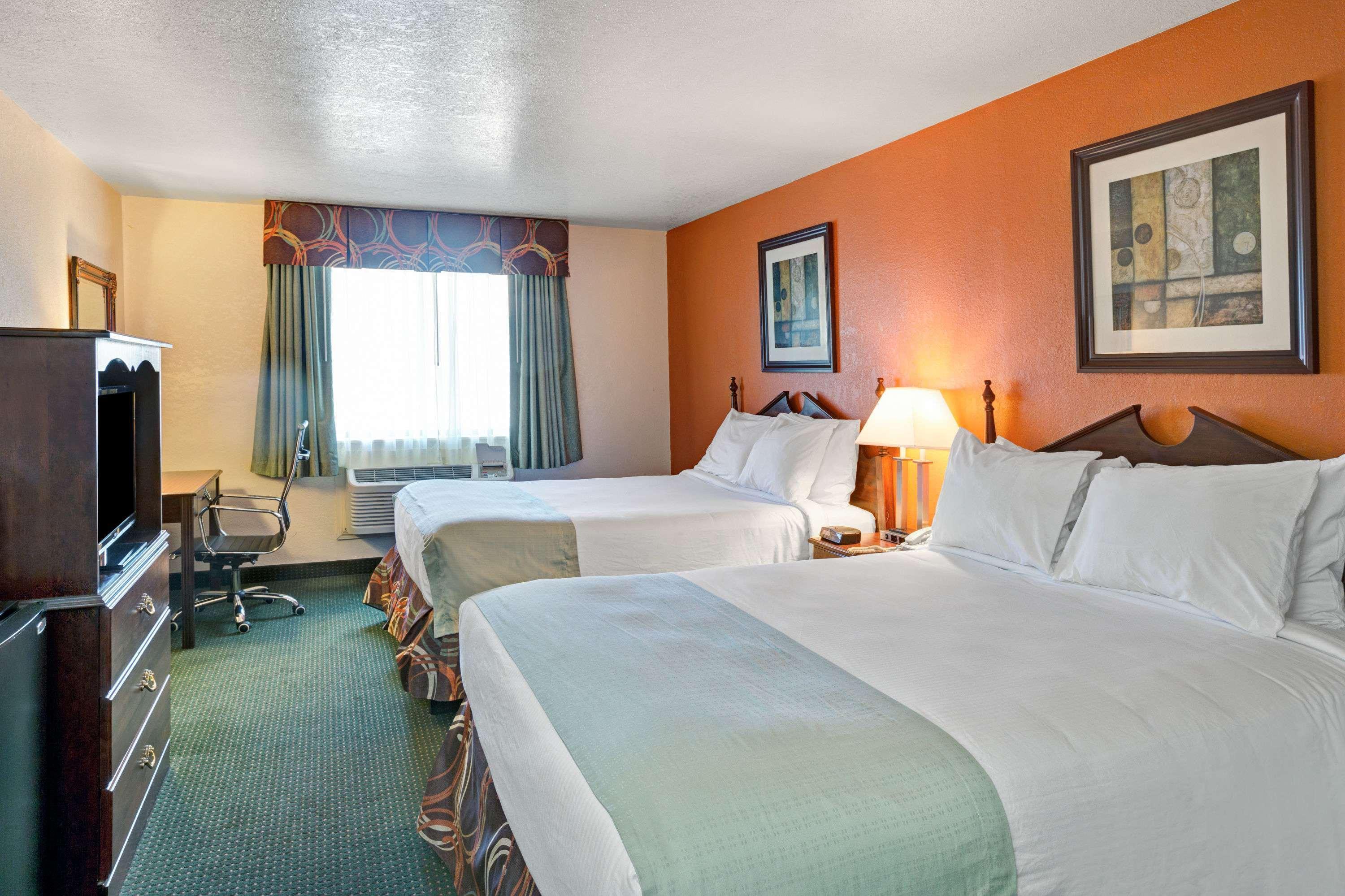 Clarion Pointe Harrodsburg-Danville Bagian luar foto
