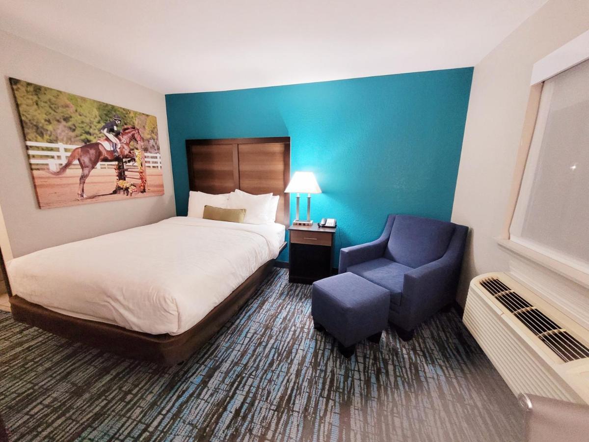 Clarion Pointe Harrodsburg-Danville Bagian luar foto