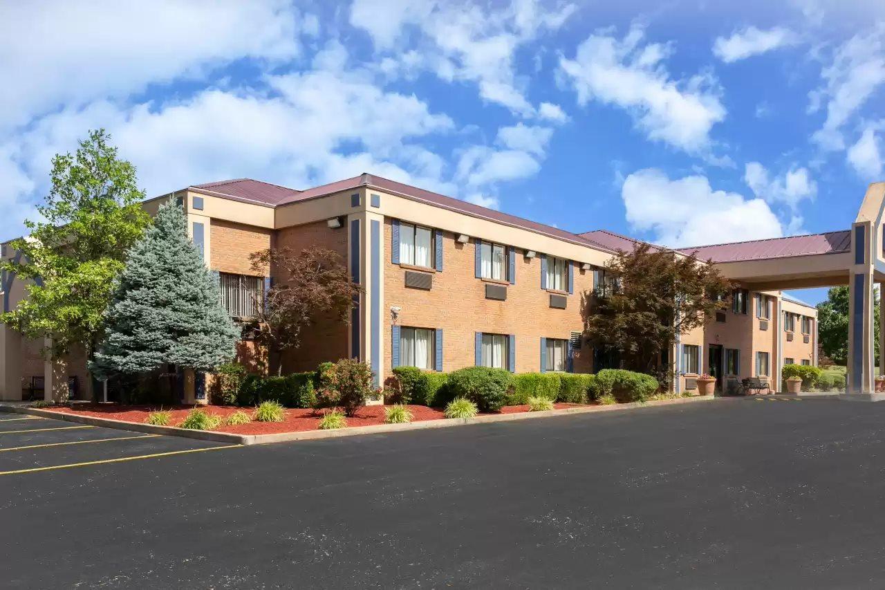 Clarion Pointe Harrodsburg-Danville Bagian luar foto